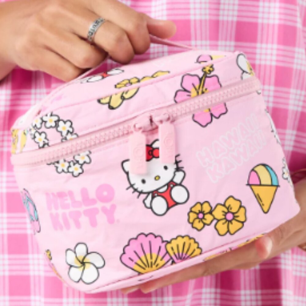 Aloha Collection Cabin Crew Kit Hawaiʻi Kawaii Icons NWT(SALE)  Price is final ! - Picture 2 of 4